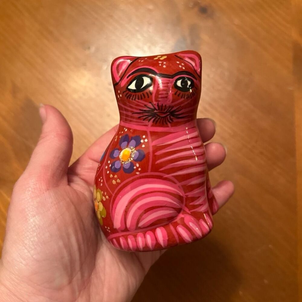 Talavera Style Coco Folk Art Painted Small Cat Figure Disney Paris 4''